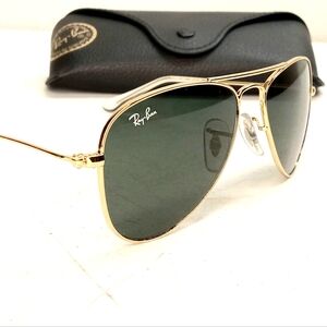 Ray-Ban Child Sunglasses Aviator Junior with Case